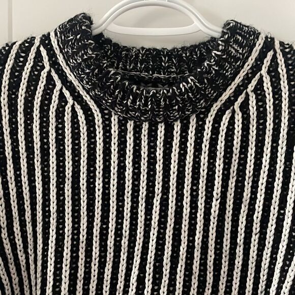 Elizabeth and James Chunky Crew Neck Sweater - Picture 2 of 6